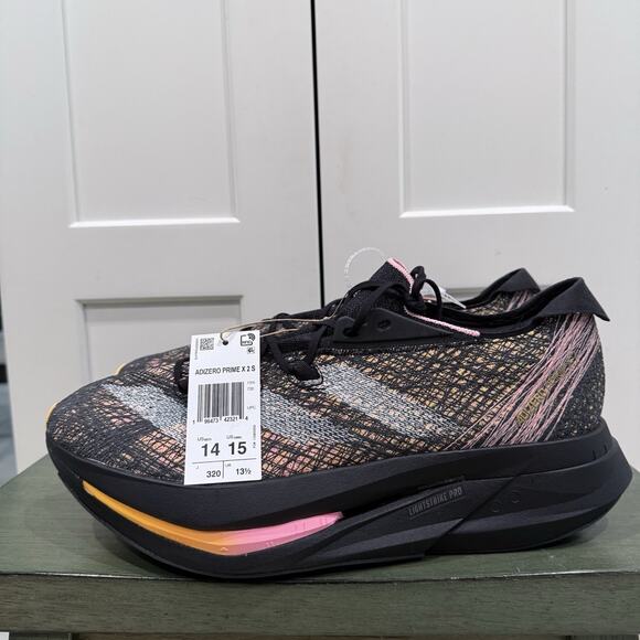 Athletic_Shoes